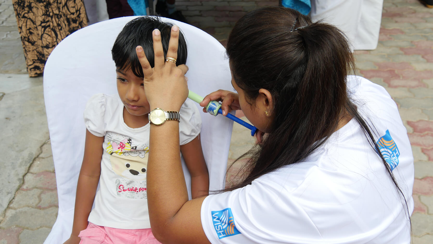 Galle-branch-Hearing-aid-distribution-to-locals-with-low-income-from-WISH-Foundation-Feb-2018-11